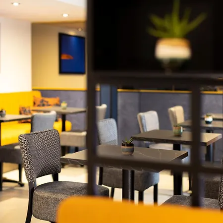 Otel Le Nautilus 2*